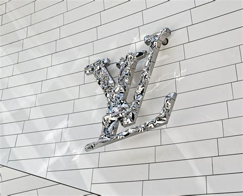 waarom is louis vuitton zo duur|Luxemerk Louis Vuitton verhoogt zijn prijzen: naar verluidt tot wel .